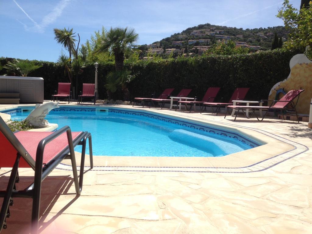 Villa Plein Sud A 900M Du Centre De Cavalaire Sur Mer - Chambre Climatisee - Piscine - Spa- Calme Et Detente Eksteriør billede